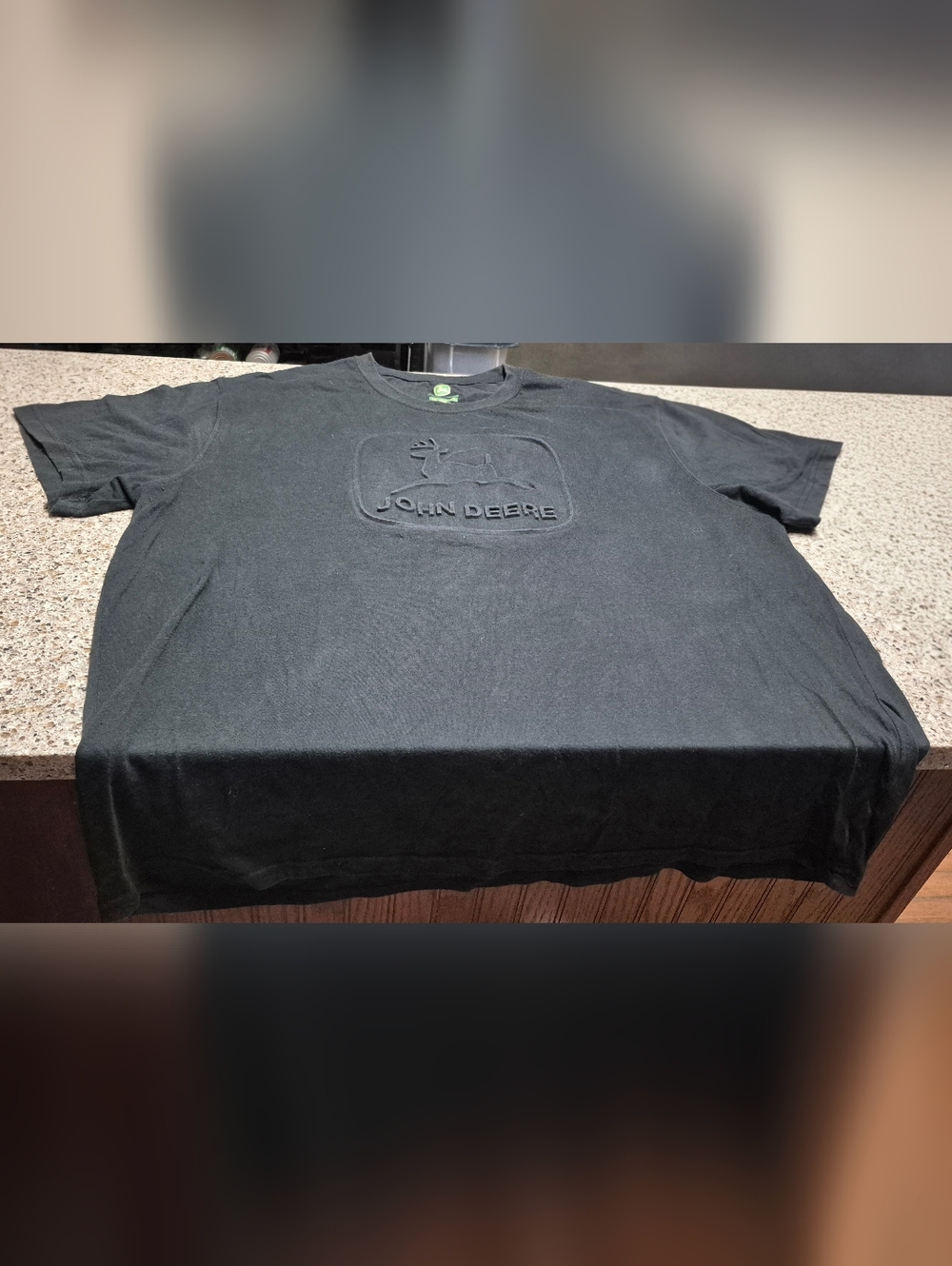 John Deere Men's 2XL T-Shirt Black Short Sleeve Embossed Raised Logo Graphic Tee